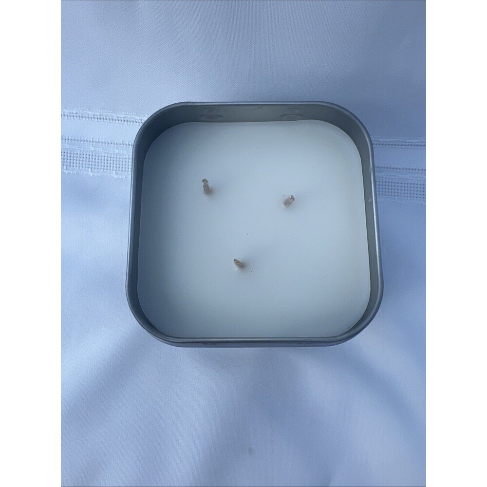 Threshold 3 wick lidded metal tin Candle cashmere vanilla 12 oz - Picture 2 of 4
